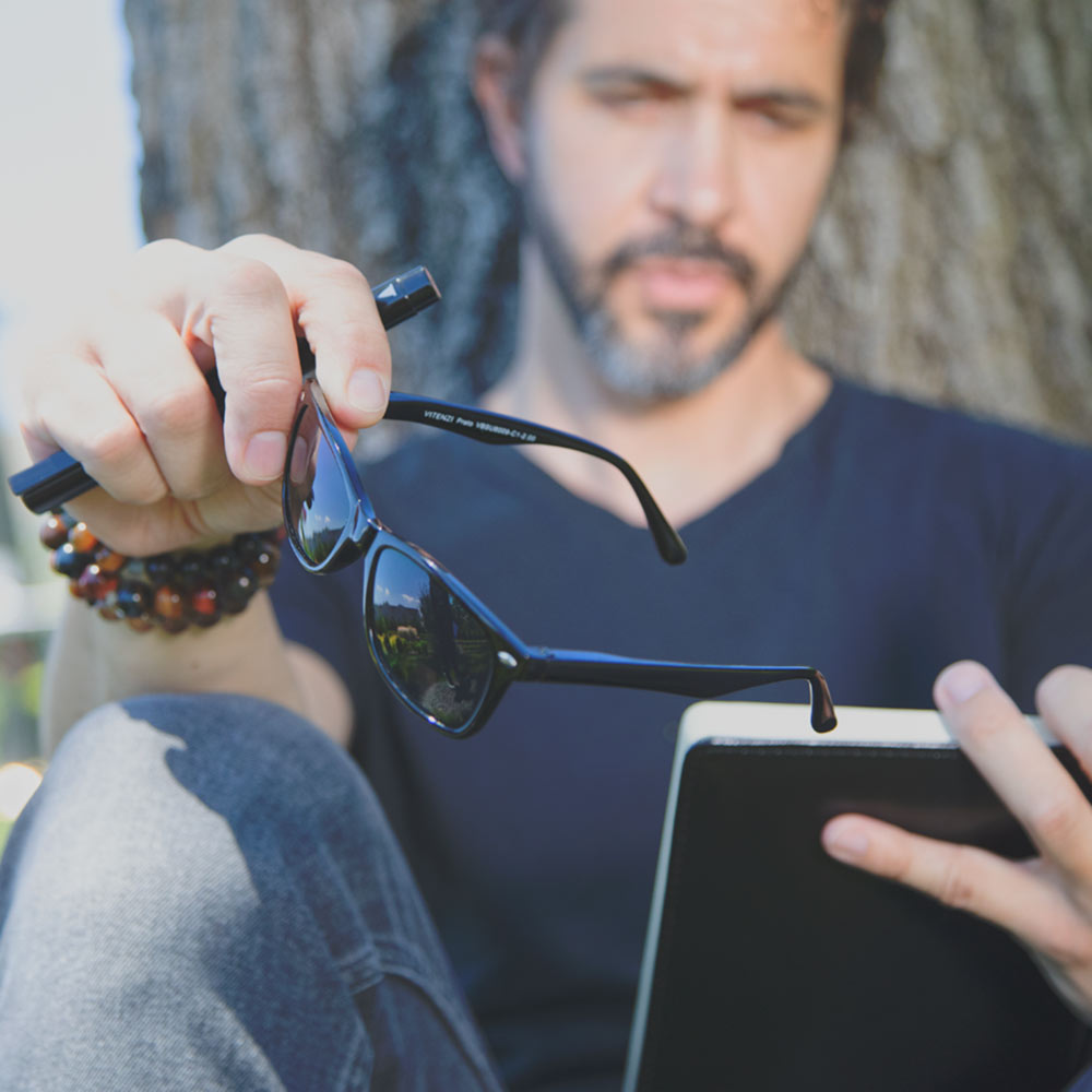 Bifocal Sunglasses Classic Readers for Reading Under the Prato Sun